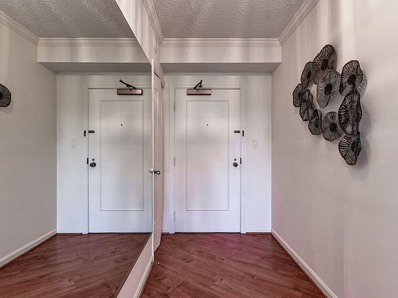 5th image of 5802 Nicholson Ln #2-1007