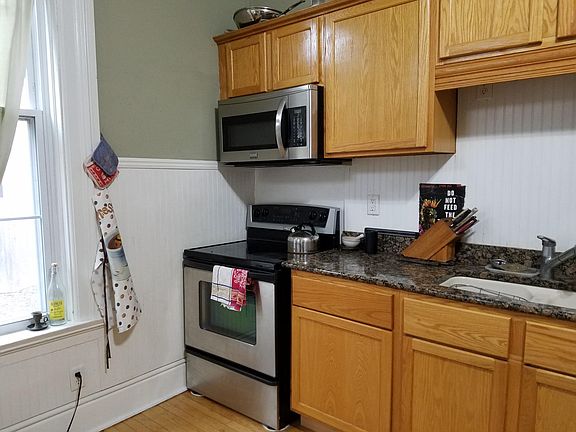 Kitchen with Granite counters