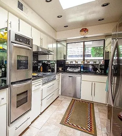 2 bed, 1761 sqft, $2,800 — Photo 4