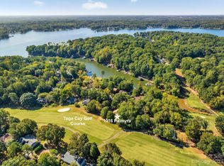 1016 Palmyra Dr, Tega Cay, SC 29708