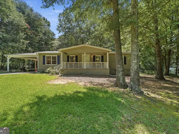 215 Hoke St, Maysville, GA 30558