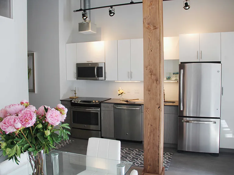 Hathaway Lofts — Photo 2