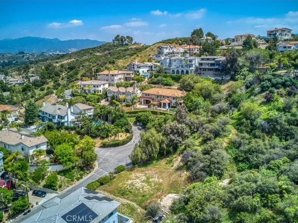 24901 Bella Vista Dr #723, Newhall, CA 91321