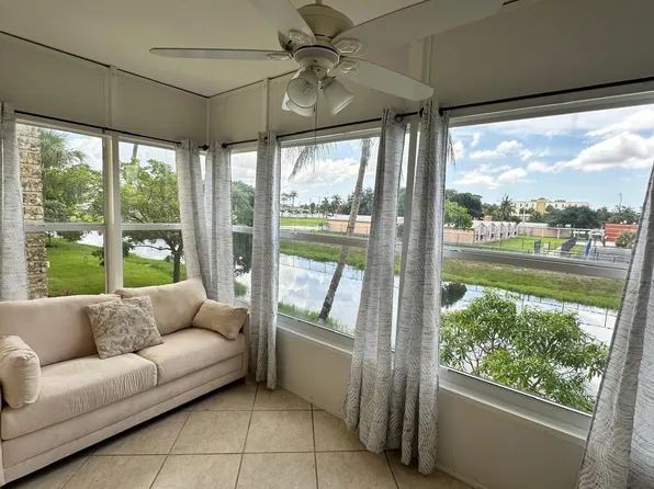 3990 NW 42nd Avenue #208, Lauderdale Lakes, FL 33319