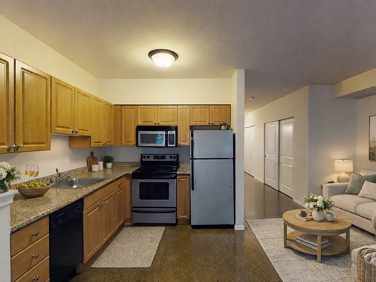 Trinity 43rd Apartments — Photo 6
