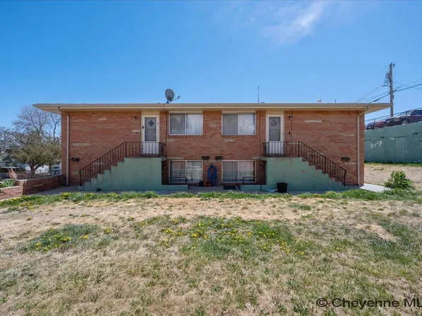1749 Oxford Dr, Cheyenne, WY 82001