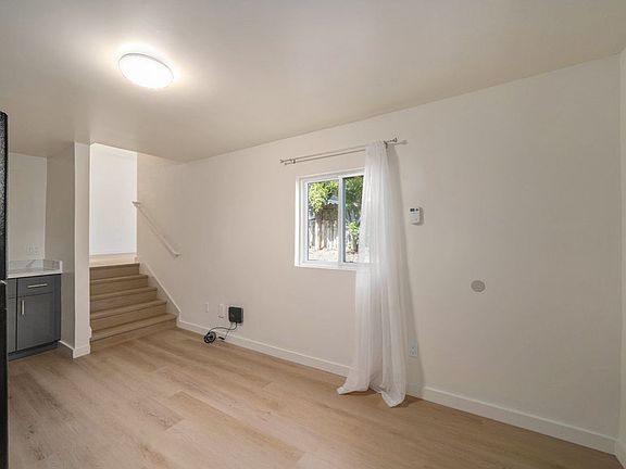 4th image of 3865-3867 Magee Ave