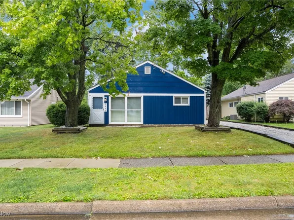 2869 Archwood Pl, Cuyahoga Falls, OH 44221