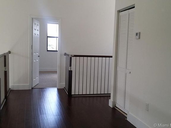 4th image of 10445 NW 69th Ter