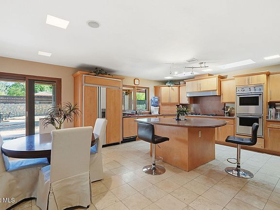 3rd image of 716 Wakefield Ct