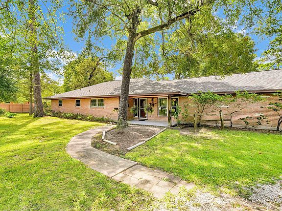 2nd image of 3000 Oak Drive