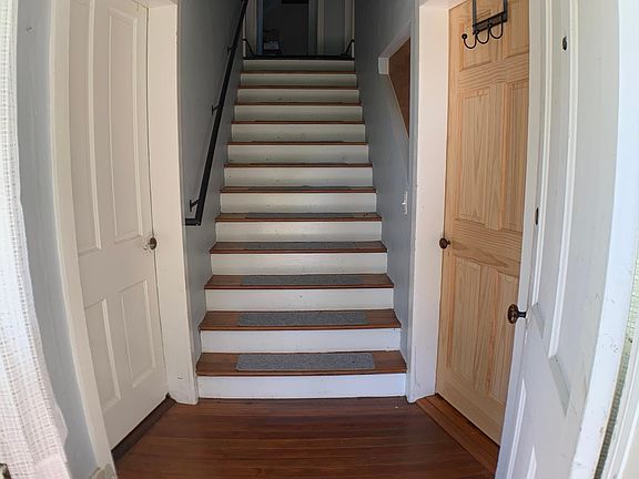 Welcome- 
Renovated early 1900s Farmhouse
 original front door and foyer with 100+ year old heart pine floors