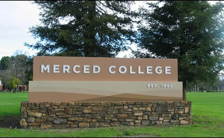 close to UC Merced and Merced Jr College