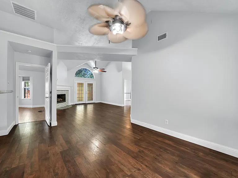 1802 Pendleton Rd — Photo 16