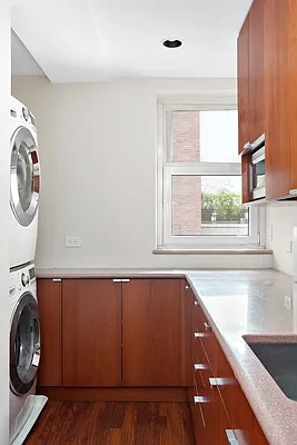 Sold by Compass | media 25