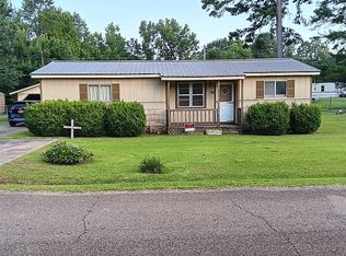 311 Howard Ave, Calhoun City, MS 38916