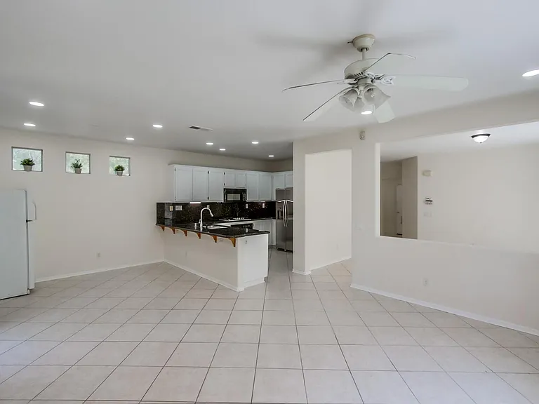 11905 Westview Pkwy — Photo 8