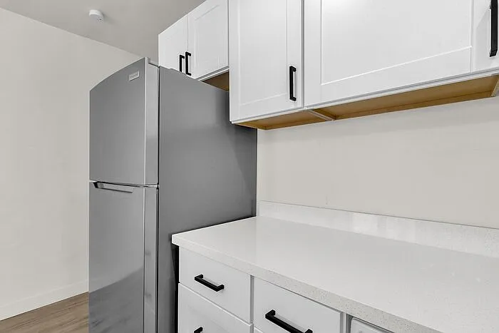 325 N 17th Dr #B — Photo 21