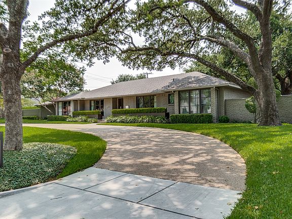 3rd image of 5164 Del Roy Dr