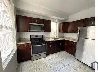 636 N Sawyer Ave APT 2, Chicago, IL 60624