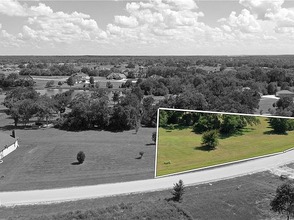 2nd image of Henley Cv