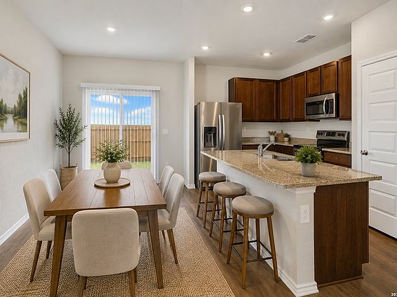 4th image of 3113 JARLSBERG LN
