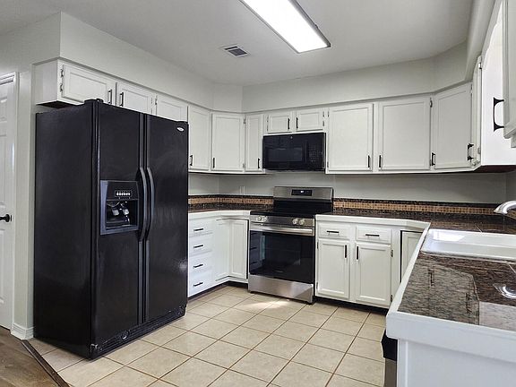 3rd image of 495 Popps Ferry Rd APT 44