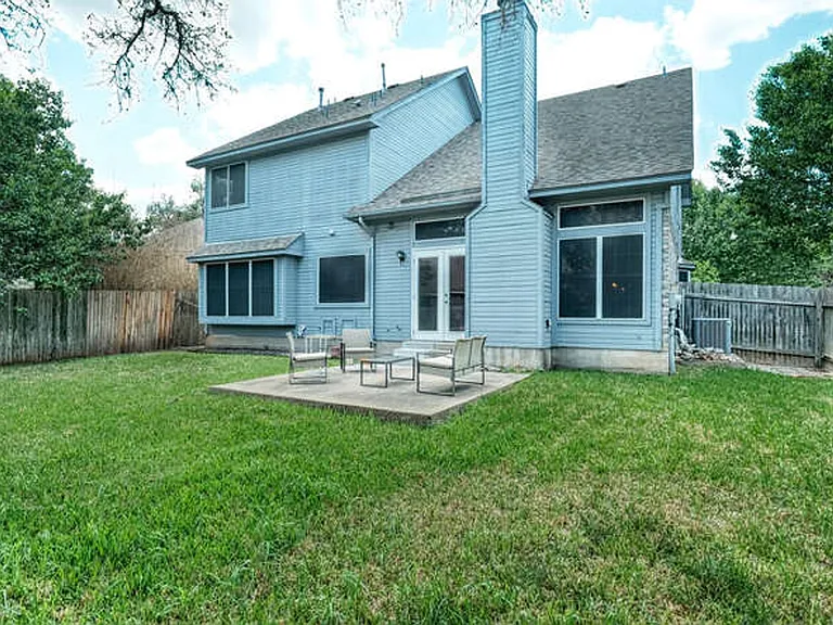 5917 Charles Schreiner Trl — Photo 14