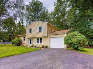 27 Normandy Ct, West Hurley, NY 12491