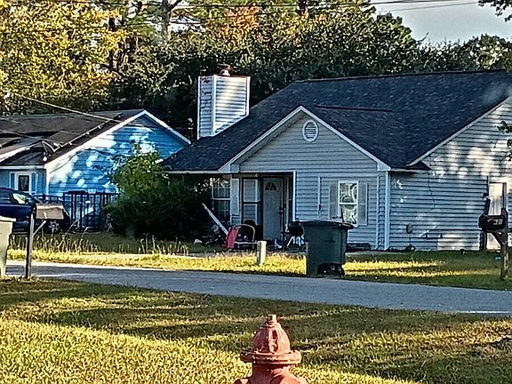 3rd image of 625 Honey Ridge Ln