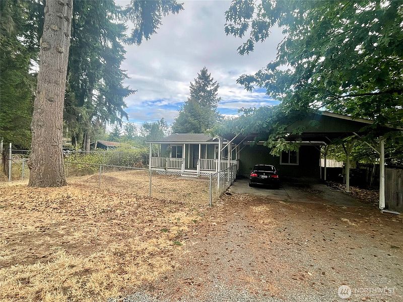 3rd image of 8510 Thuja Avenue SE