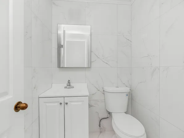 975 East 178th Street image 8 of 28