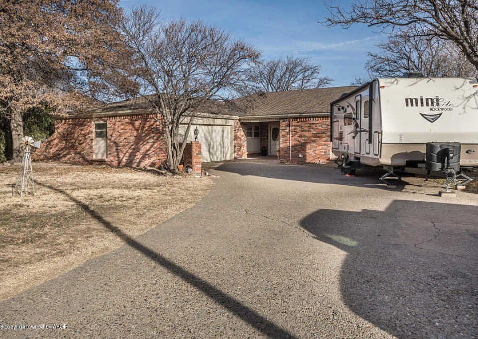 1st image of 12 Hunsley Hills Blvd