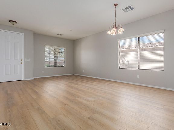 5th image of 74 N SOUTHFORK Drive