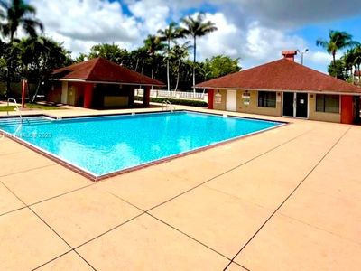 18850 NW 57th Ave APT 302, Hialeah, FL, 33015