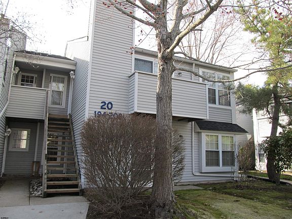 2nd image of 204 Meadow Ridge Rd #204