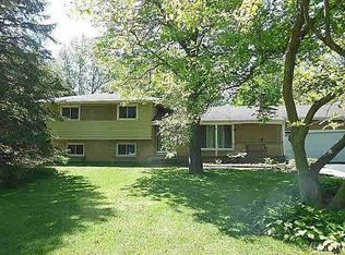 7951 Whiteford Center Rd, Ottawa Lake, MI 49267