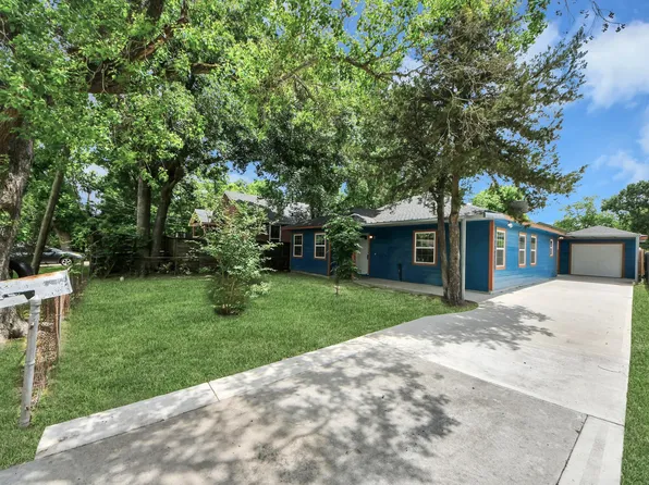 135 Rustic Dr, Pasadena, TX 77502