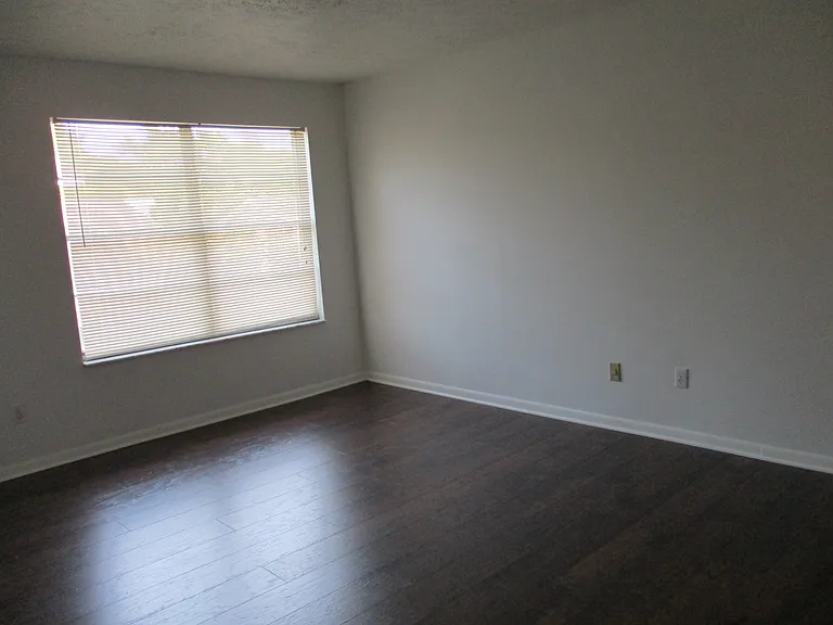 102D E Westcliff Center St #D — Photo 7