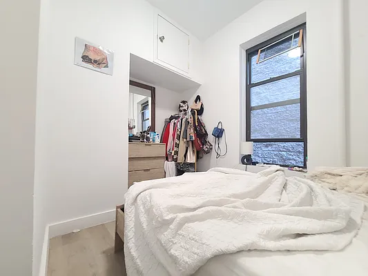 Rented by Dwelling NY Realty Inc | media 17