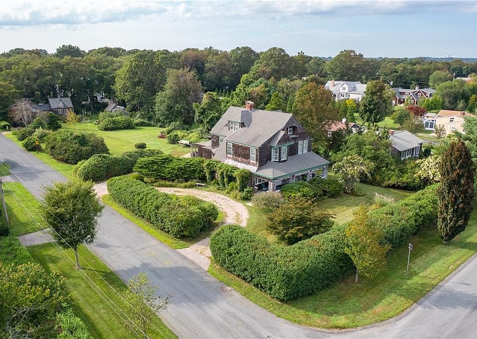 41 Gibson Ave, Narragansett, RI 02882 Zillow