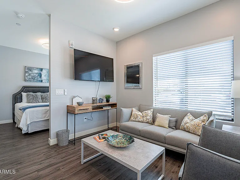 475 N 9th St #106 — Photo 9