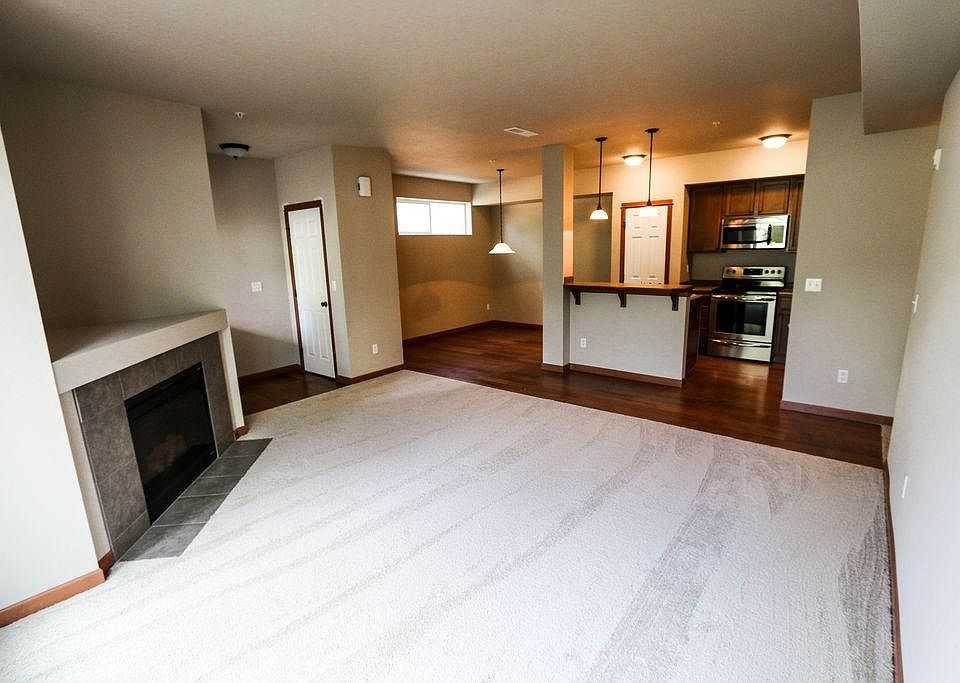 2nd image of 7001 W Tapps Hwy E #110