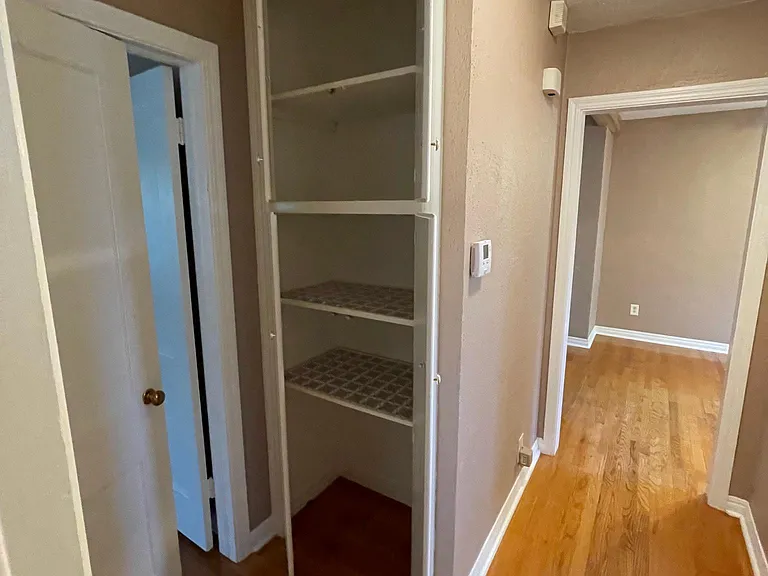 3829 NW 22nd St — Photo 7