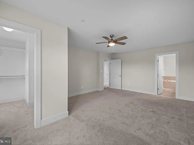 5707 Lowell St — Photo 14
