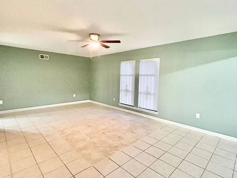 3801 Rainford Dr — Photo 3