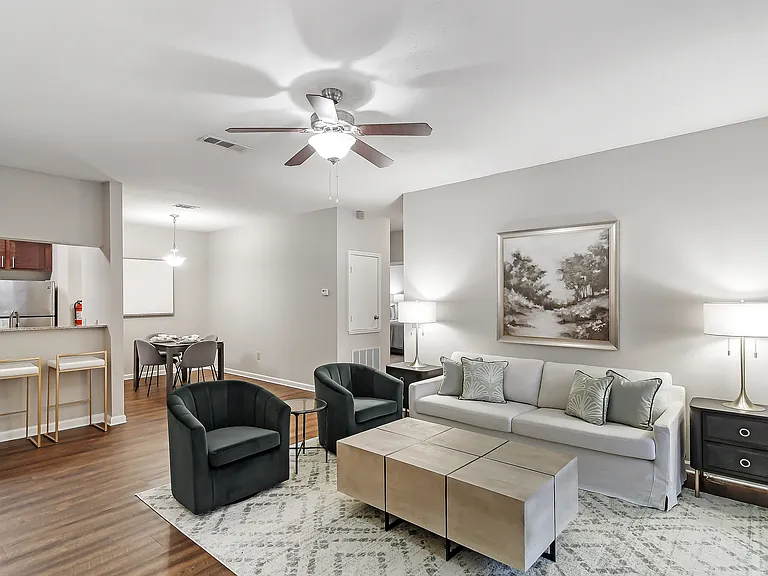 Highpointe Apartment Homes — Photo 1