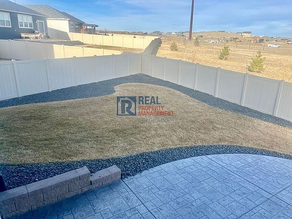 3rd image of 8280 Falling Rock Dr
