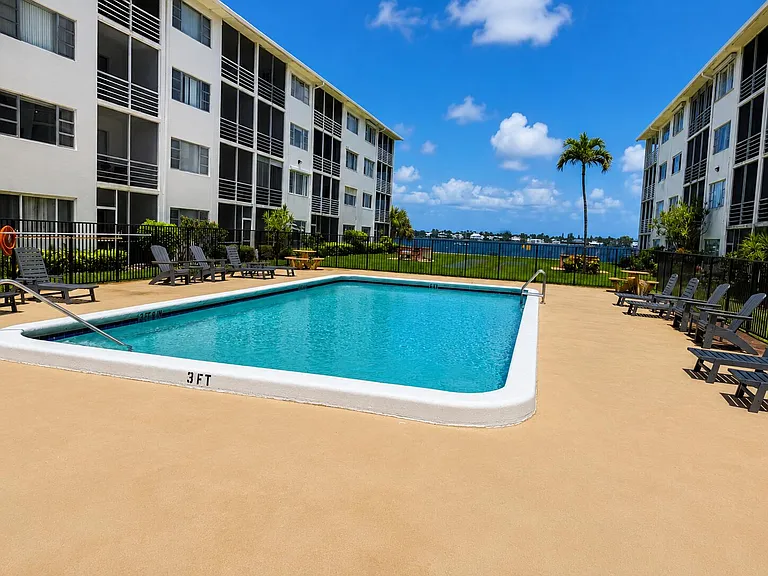 4500 N Flagler Dr #A1 — Photo 13