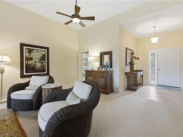 27038 Oakwood Lake Dr — Photo 3